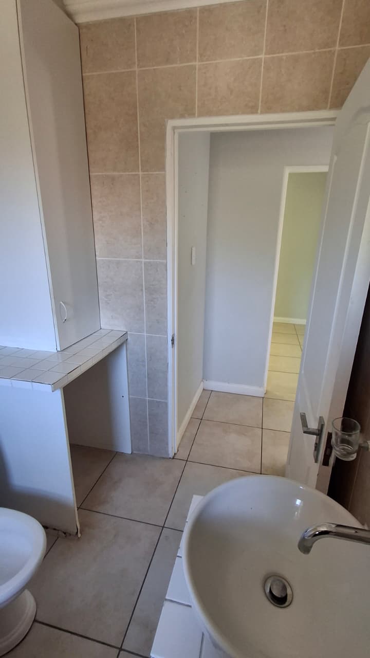 To Let 3 Bedroom Property for Rent in Ferreira Town Eastern Cape